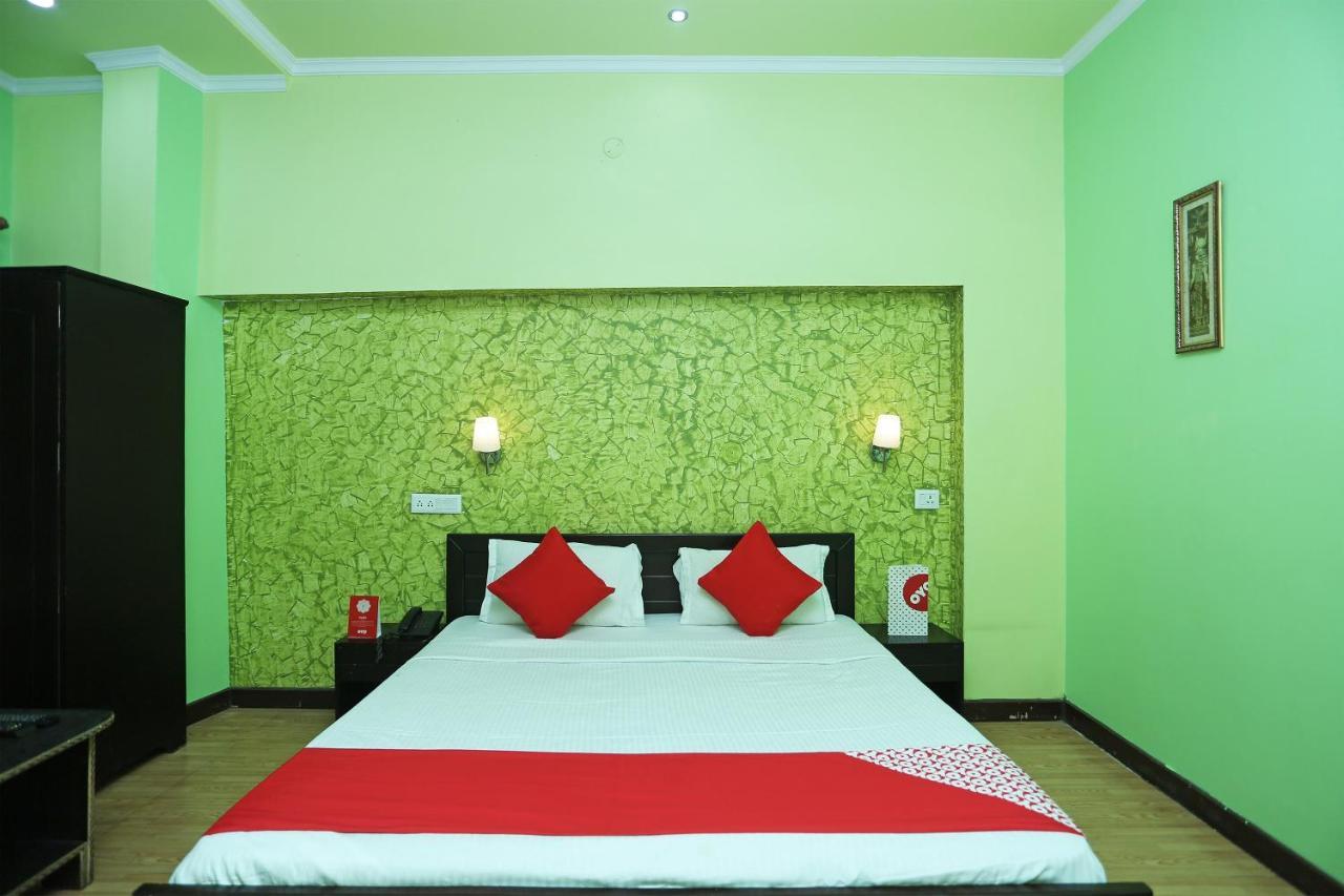 Hotel Sunita Almora Kültér fotó